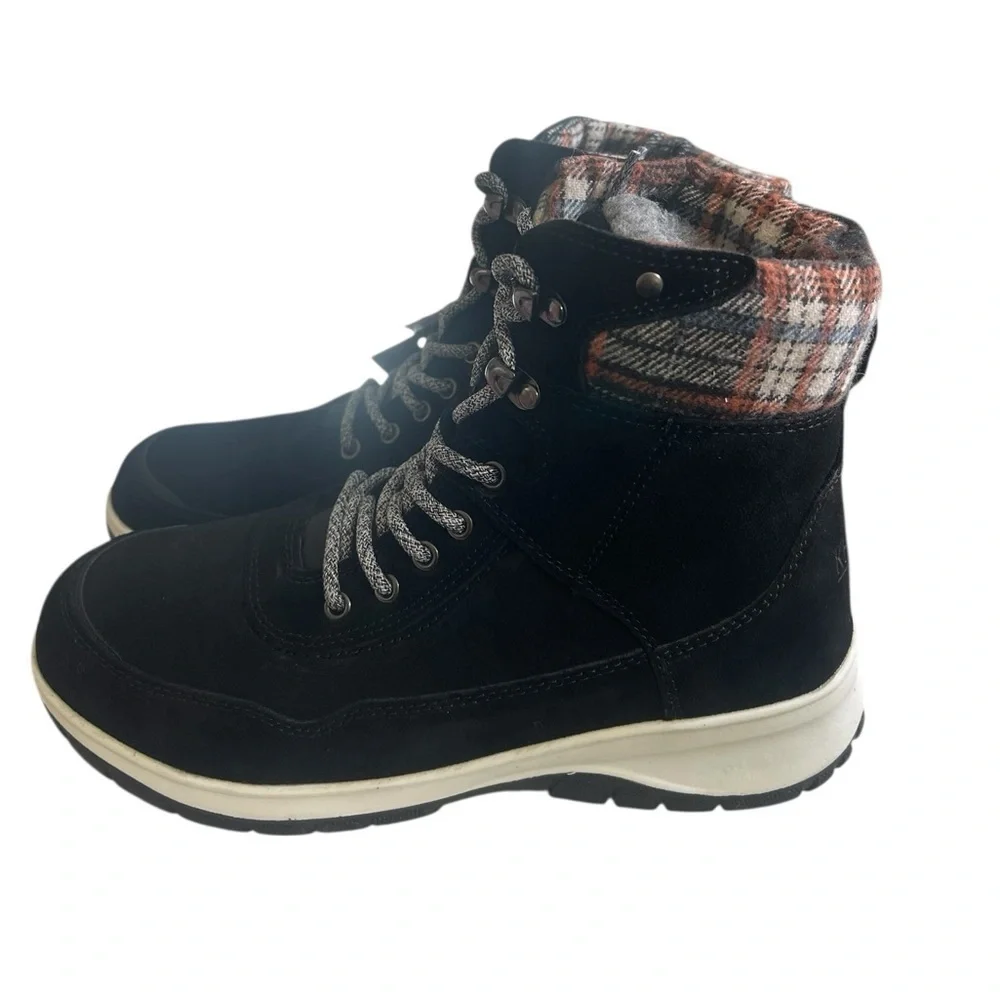 Khombu Black Faux Shearling Lined Suede Water Resistant Winter Boots sz 9M NIB